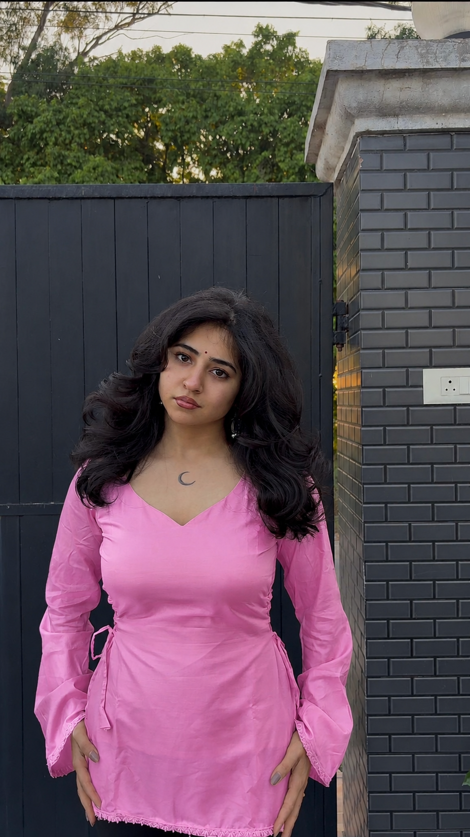Inayat- Pink