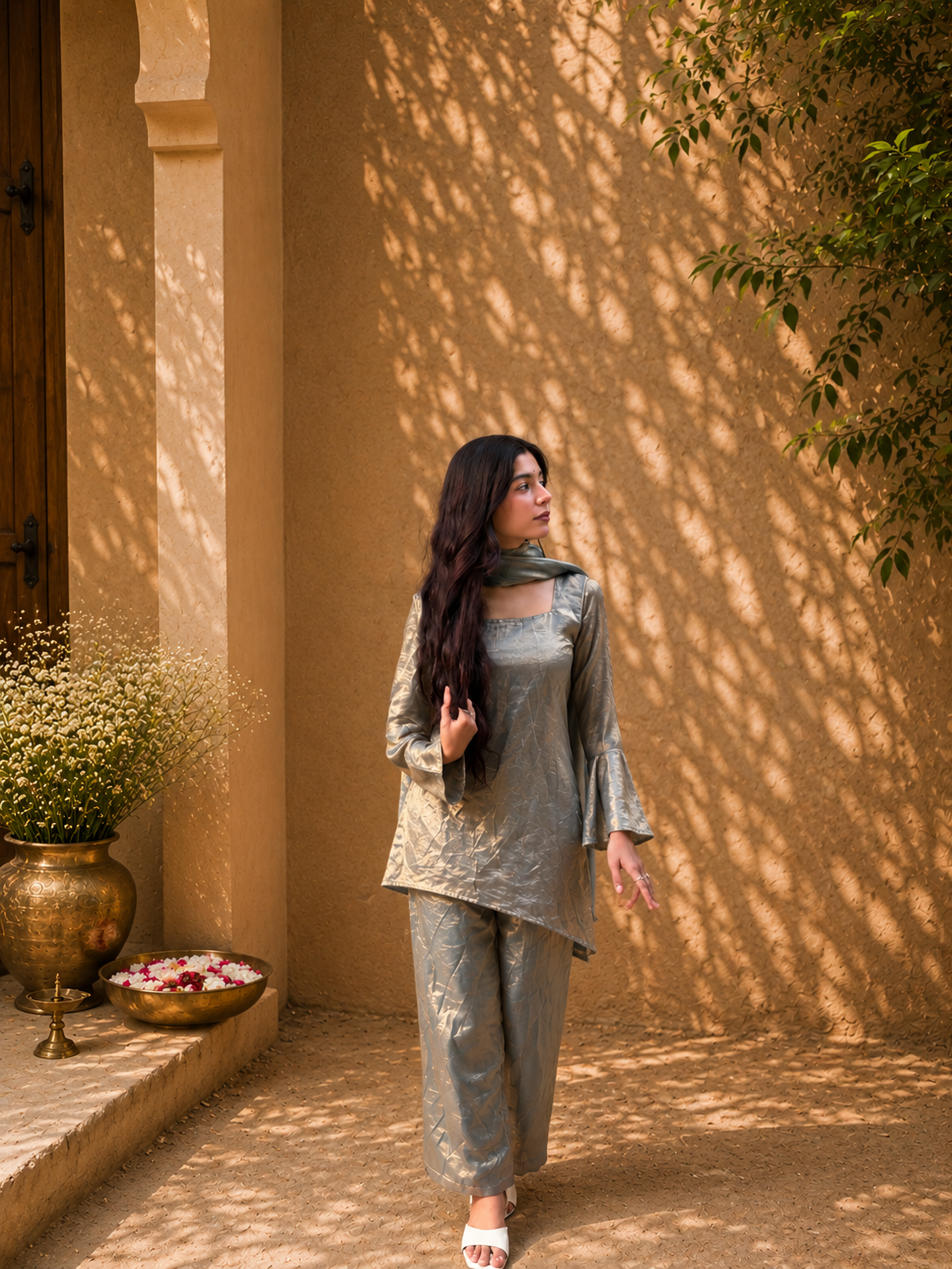 Amira Set